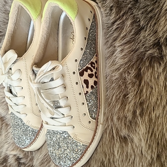 Crown Vintage tennis shoes - Picture 6 of 6